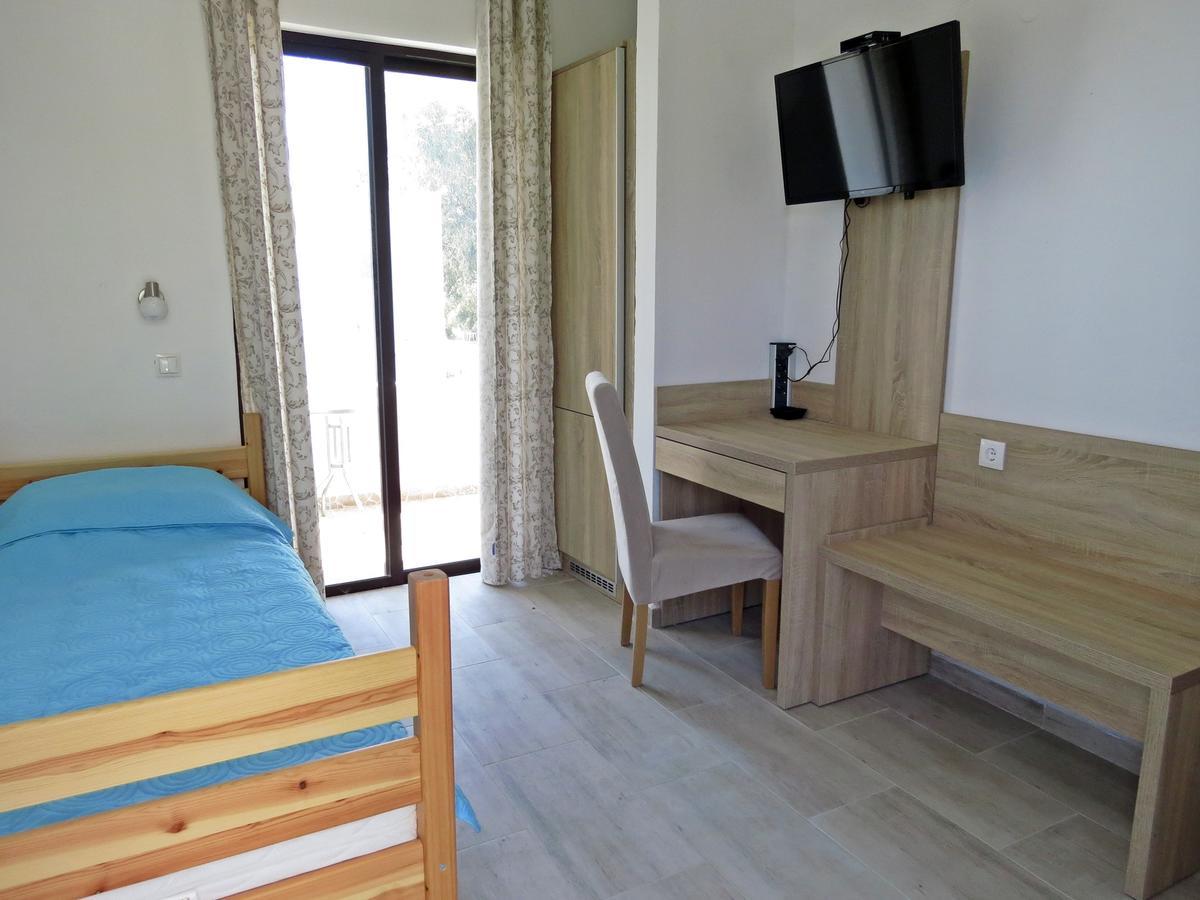 Loukas Beach Rooms Kiotári Kültér fotó