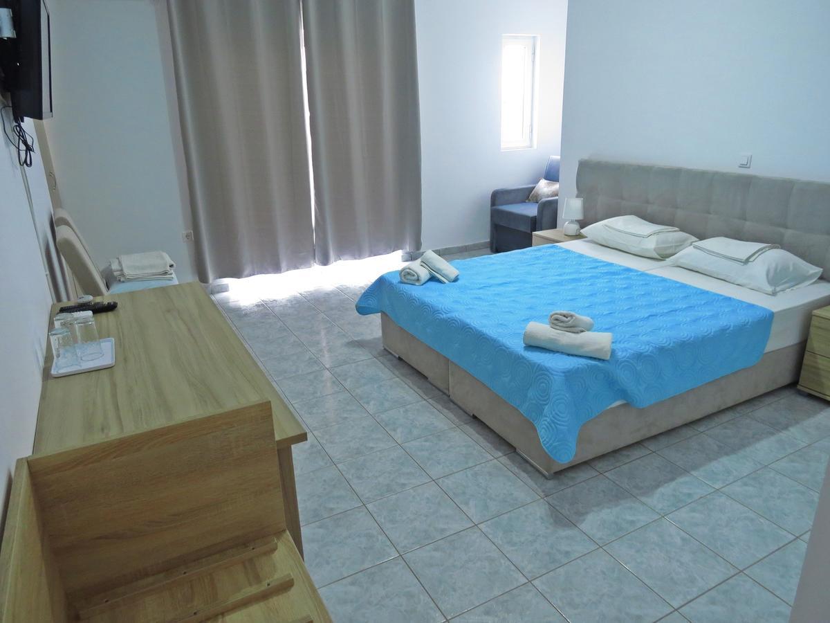 Loukas Beach Rooms Kiotári Szoba fotó