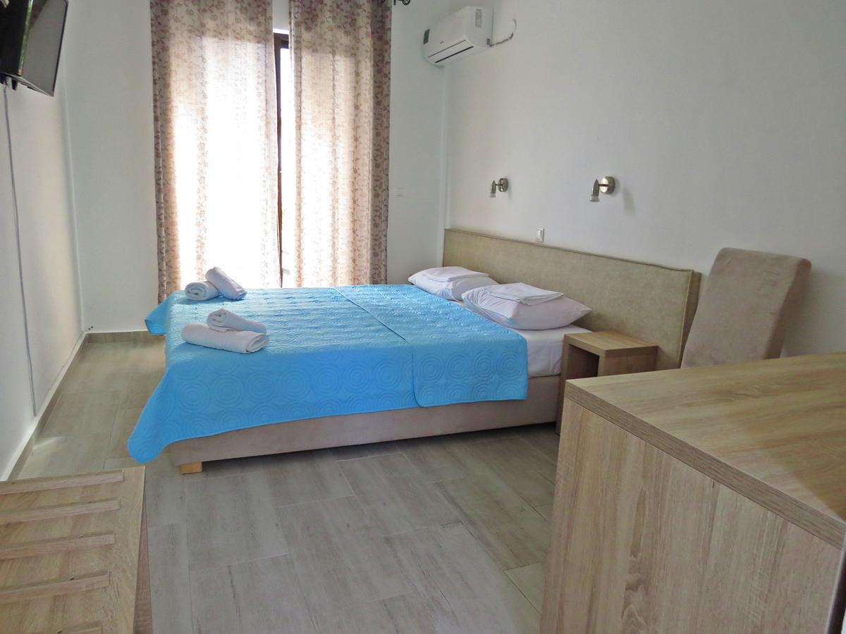 Loukas Beach Rooms Kiotári Szoba fotó